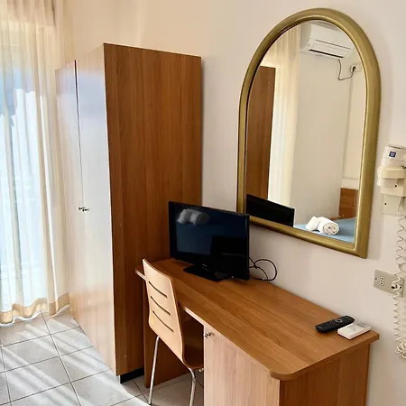 酒店 Nizza 里乔内