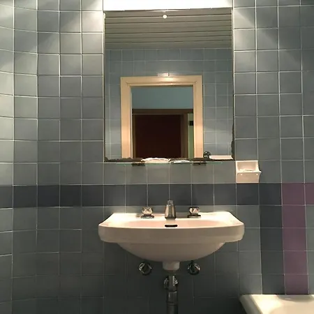 Ξενοδοχείο Nizza 2*